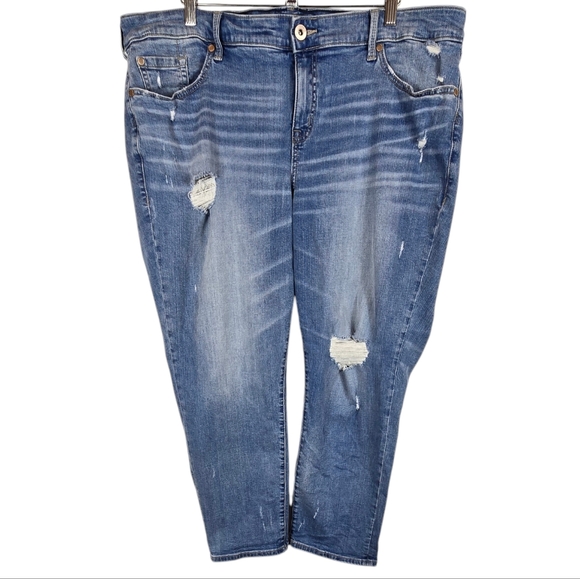 Torrid Short Boyfriend Straight Vintage Stretch Mid-Rise Jean Distressed 22S - Picture 2 of 12